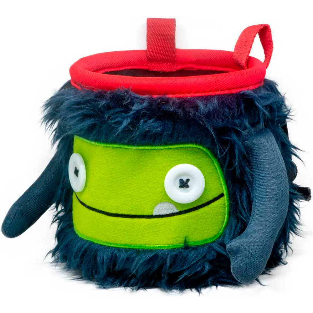 8b Plus saco magnesio Playful, Agile, Always climbing 02