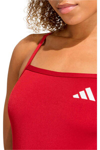 adidas bañador natación mujer TIRANTES FINOS Y ESPALDA EN V vista detalle