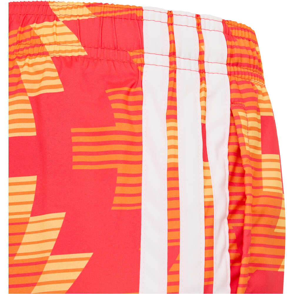 adidas bañador playa niño GRAFICO INSPIRADO EN EL FUTBOL 03