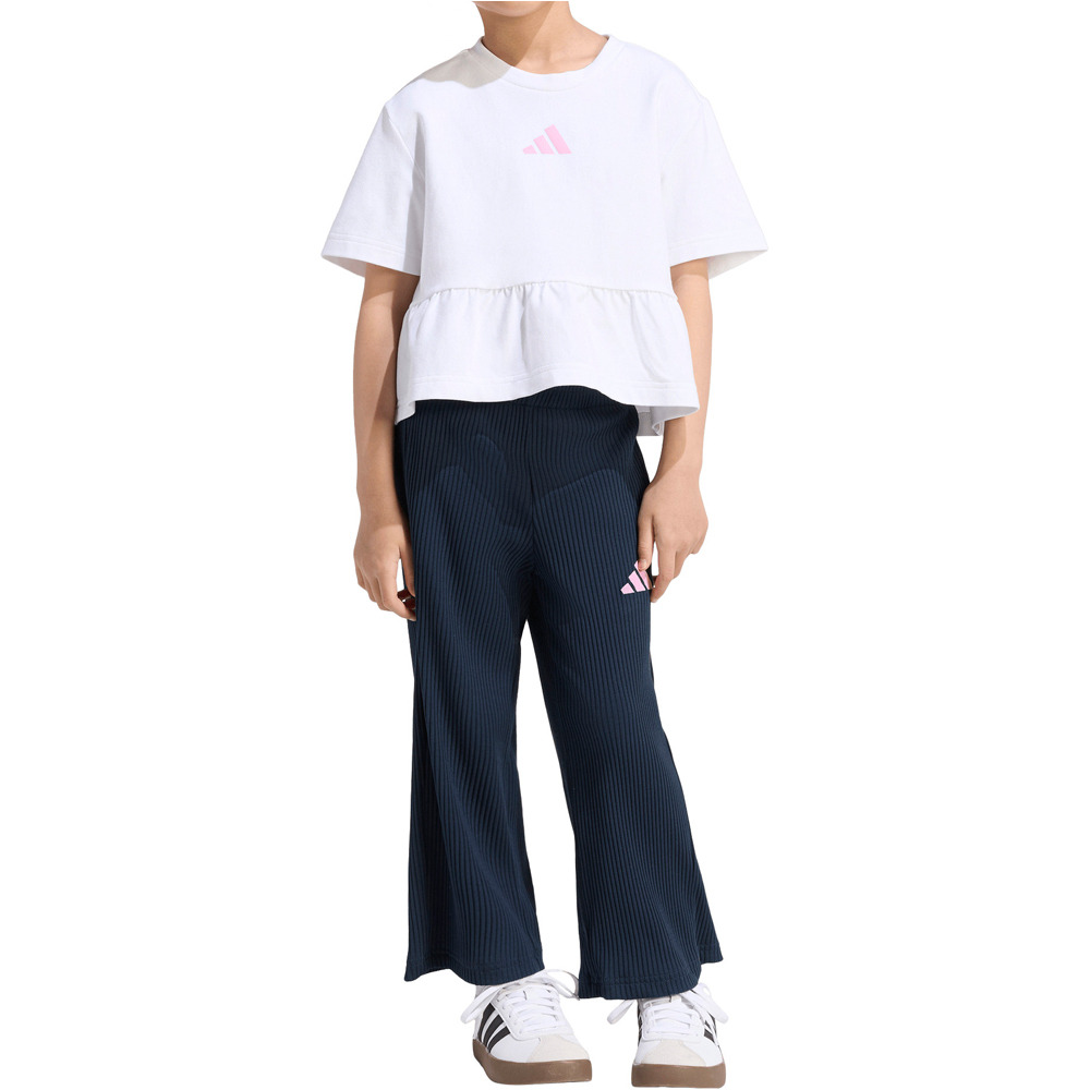 adidas bermuda junior niña SEASONALS SWEAT RUFFLES vista frontal