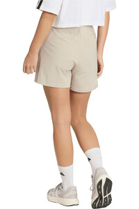 adidas bermuda mujer ESSENTIALS 3 STRIPES vista trasera