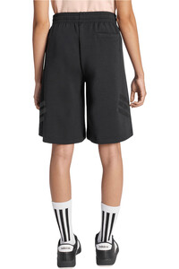 adidas bermuda niña FUTURE ICONS 3 STRIPES vista trasera