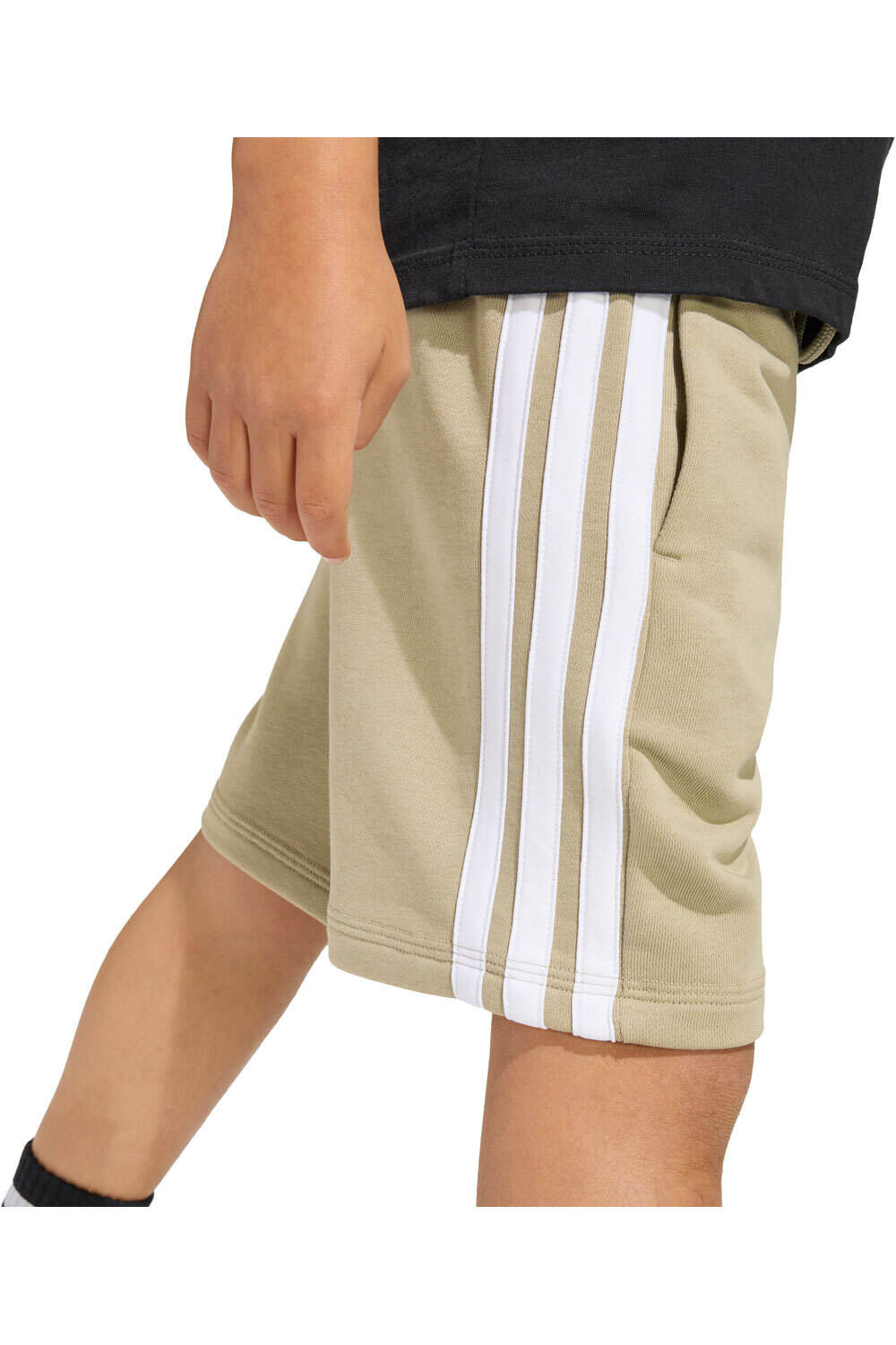 adidas bermuda niño ESSENTIALS 03