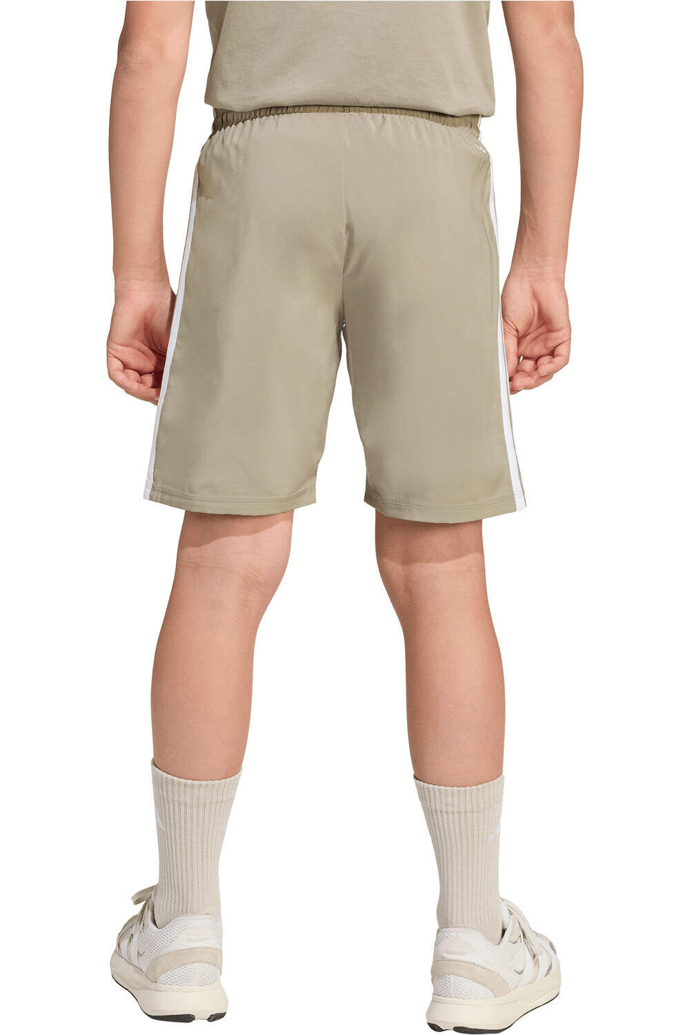 adidas bermuda niño ESSENTIALS CLIMACOOL vista trasera