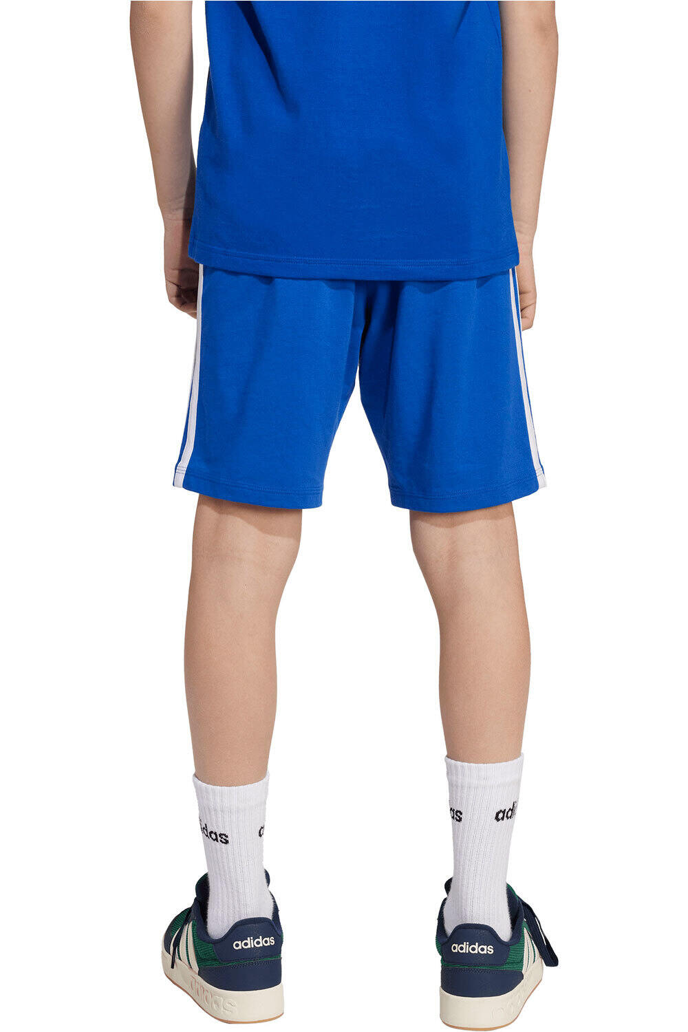 adidas bermuda niño ESSENTIALS vista trasera