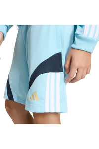 adidas bermuda niño HOUSE OF TIRO vista detalle