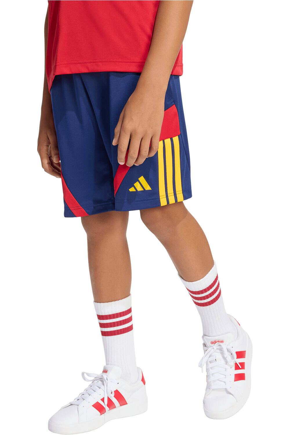 adidas bermuda niño HOUSE OF TIRO vista frontal