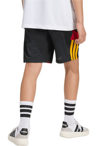 adidas bermuda niño HOUSE OF TIRO vista trasera