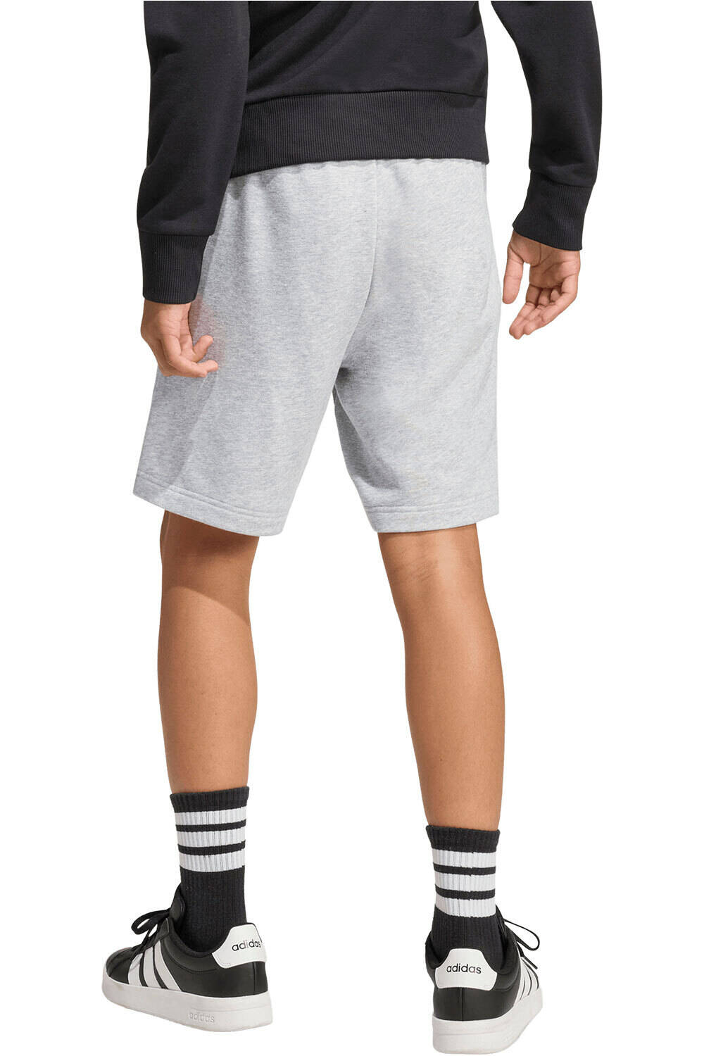 adidas bermuda niño SEASONALS UNIVERSITARIO vista trasera