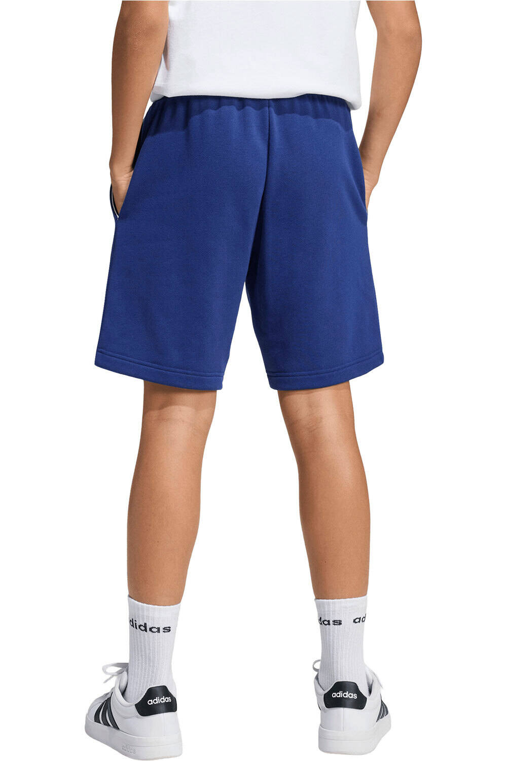 adidas bermuda niño SEASONALS UNIVERSITARIO vista trasera