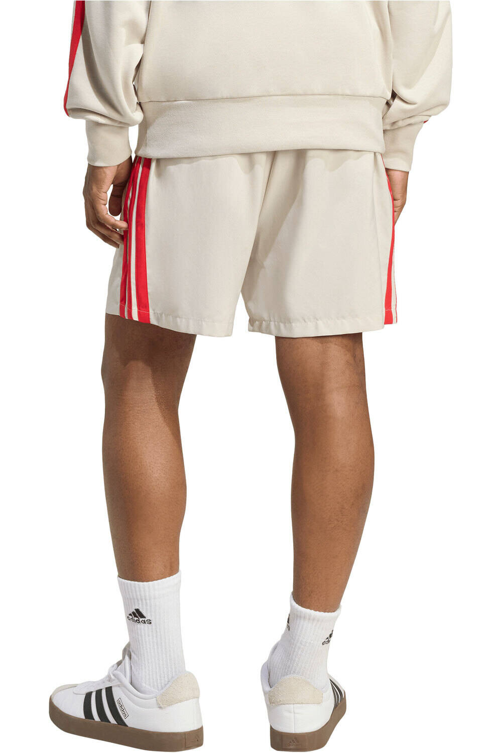 adidas bermudas hombre ESSENTIALS CHELSEA 3 BANDAS vista trasera