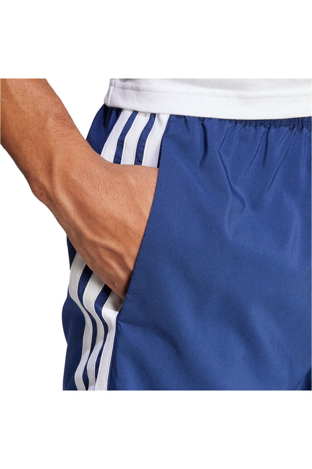 adidas bermudas hombre ESSENTIALS CHELSEA 5-INCH 3 BANDAS 03