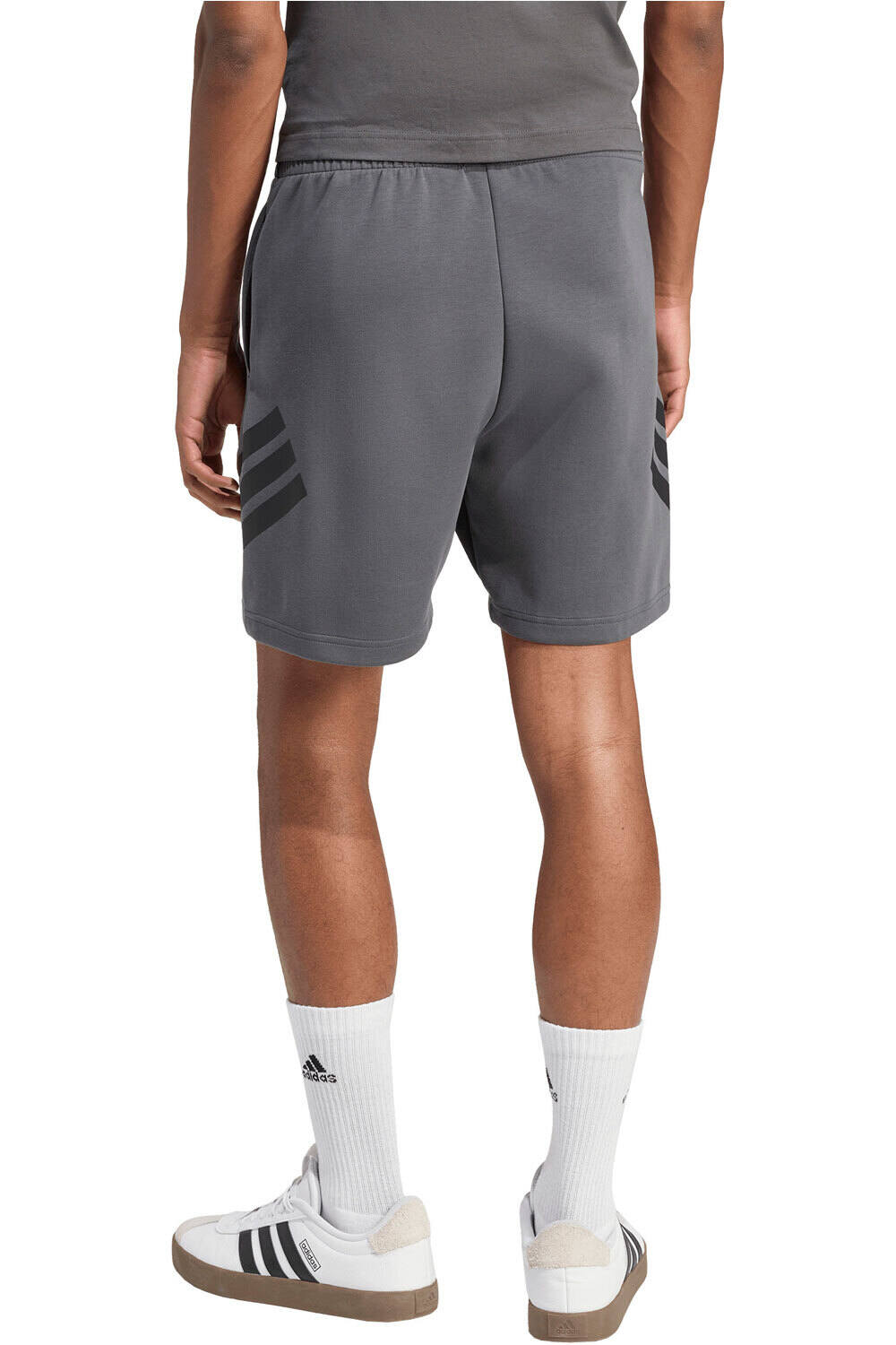 adidas bermudas hombre FUTURE ICONS 3 STRIPES vista trasera