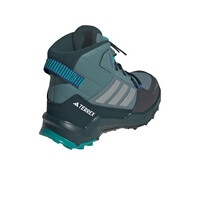 adidas bota trekking niño TERREX AX4R MID CLIMAWARM+ PARA NIOS vista trasera