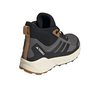 adidas bota trekking niño TERREX TRAILMAKER 2 MID CP K vista trasera
