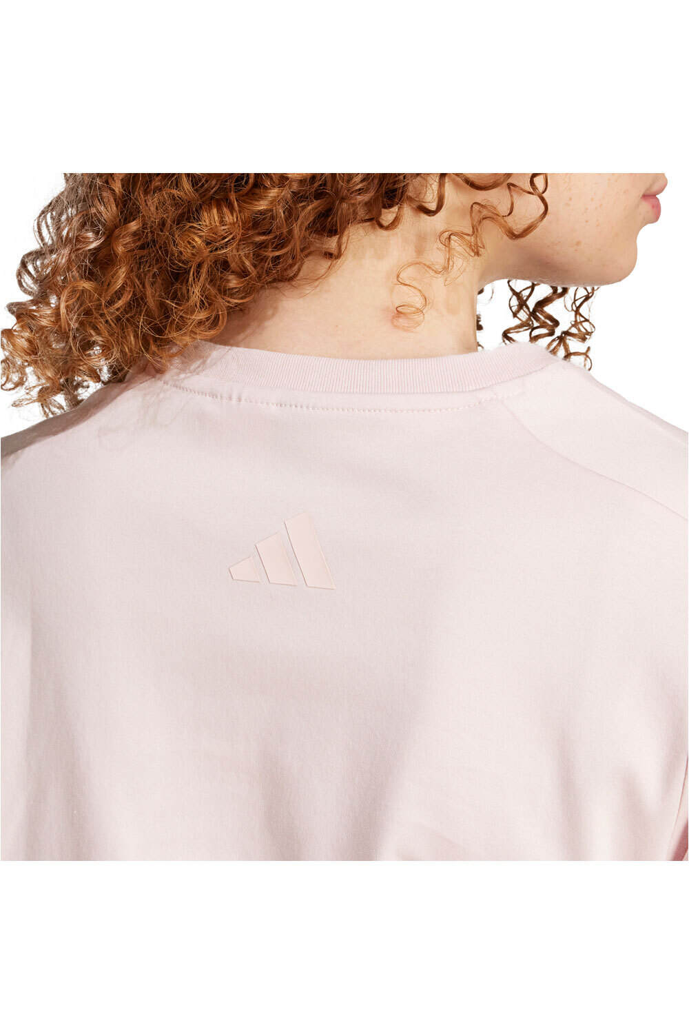 adidas camisa manga corta mujer CAT PATCH GRAPHIC 04