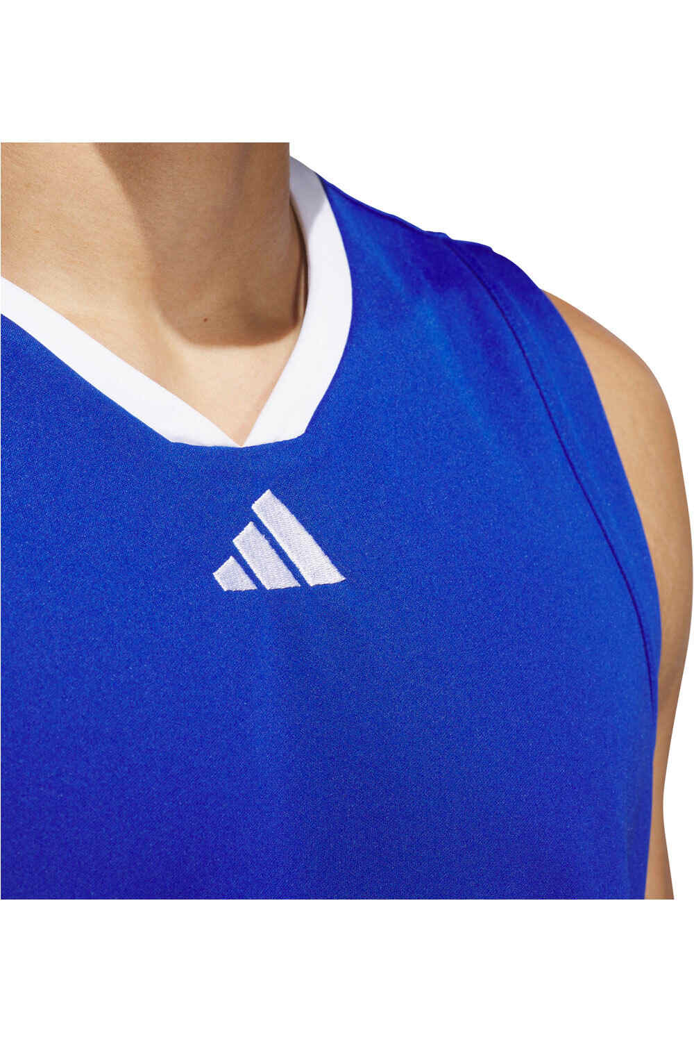 adidas camiseta baloncesto BASKETBALL LEGENDS vista detalle