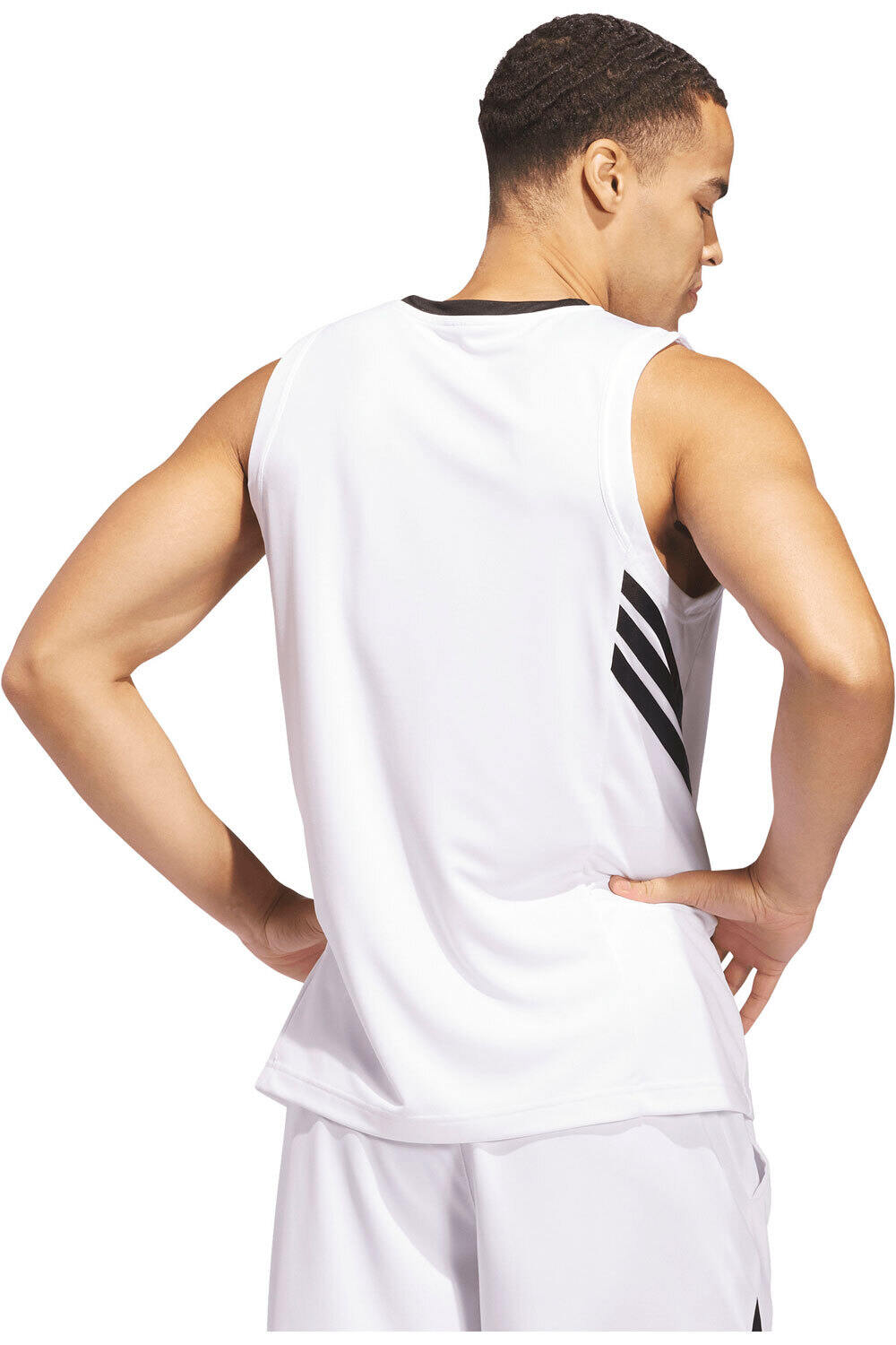 adidas camiseta baloncesto BASKETBALL LEGENDS vista trasera