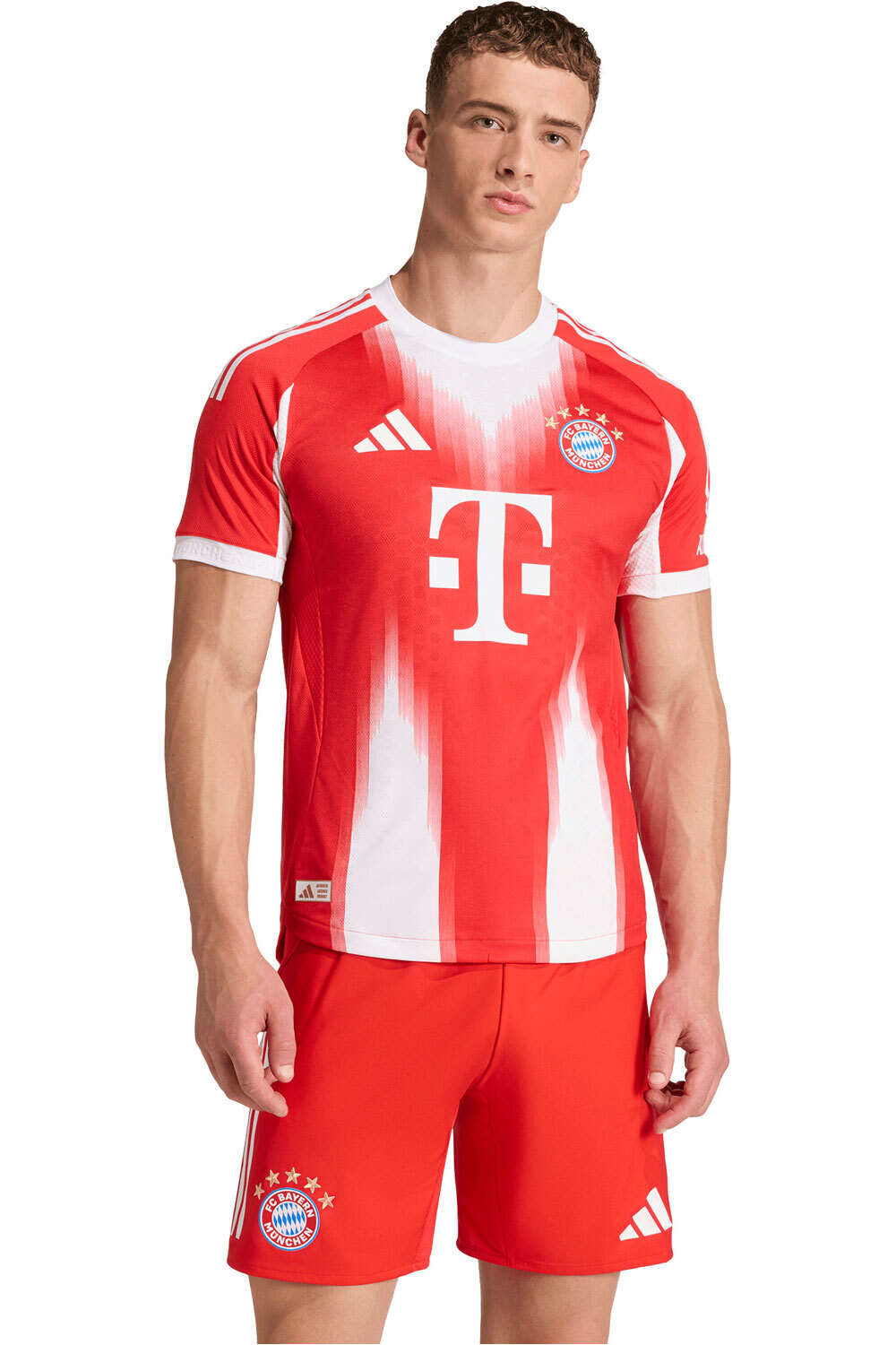 adidas camiseta de fútbol oficiales 1 EQUIPACIN FC BAYERN 25/26 OFICIAL vista frontal