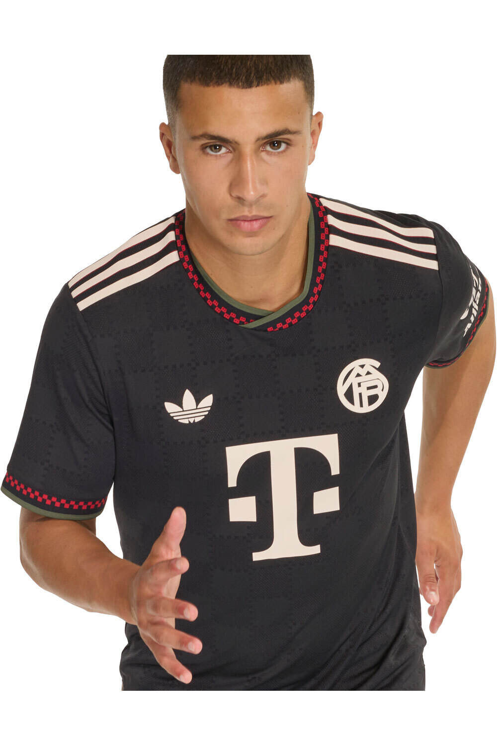 adidas camiseta de fútbol oficiales 3 EQUIPACINL FC BAYERN 25/26 vista detalle