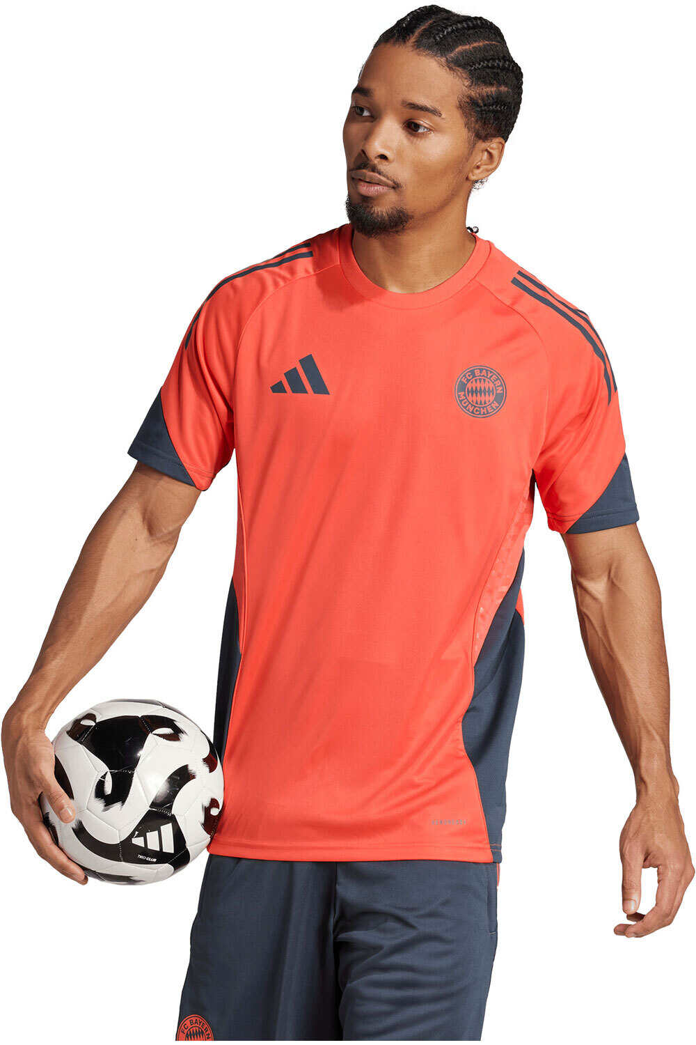 adidas camiseta de fútbol oficiales B.MUNICH 26 TR JSY vista frontal