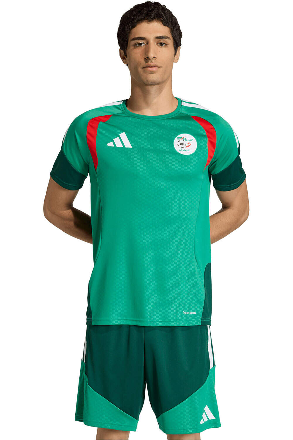 adidas camiseta de fútbol oficiales DE ENTRENAMIENTO ARGELIA 26 vista frontal