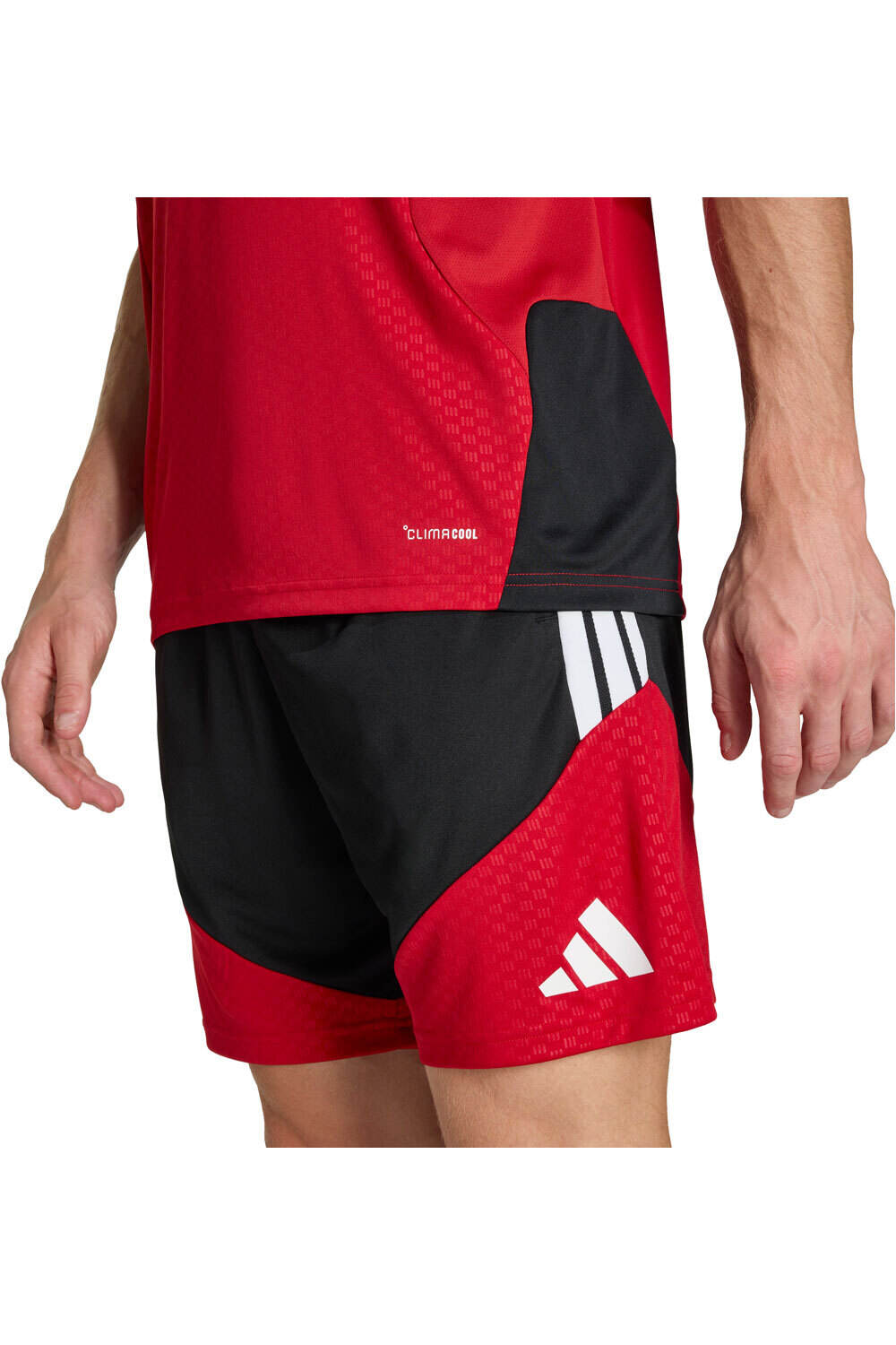 adidas camiseta de fútbol oficiales ENTRENAMIENTO ALEMANIA 26 TIRO vista detalle