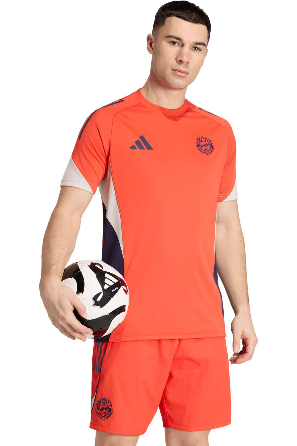 adidas camiseta de fútbol oficiales ENTRENO FC BAYERN TIRO 25 COMPETITION vista frontal