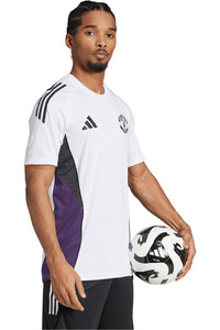 adidas camiseta de fútbol oficiales ENTRENO MANCHESTER UNITED TIRO 25 vista detalle