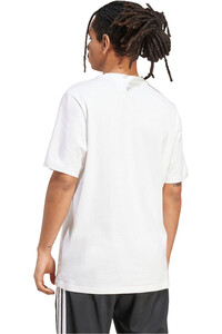 adidas camiseta de fútbol oficiales REAL MADRID SEASONAL GRAPHIC vista trasera