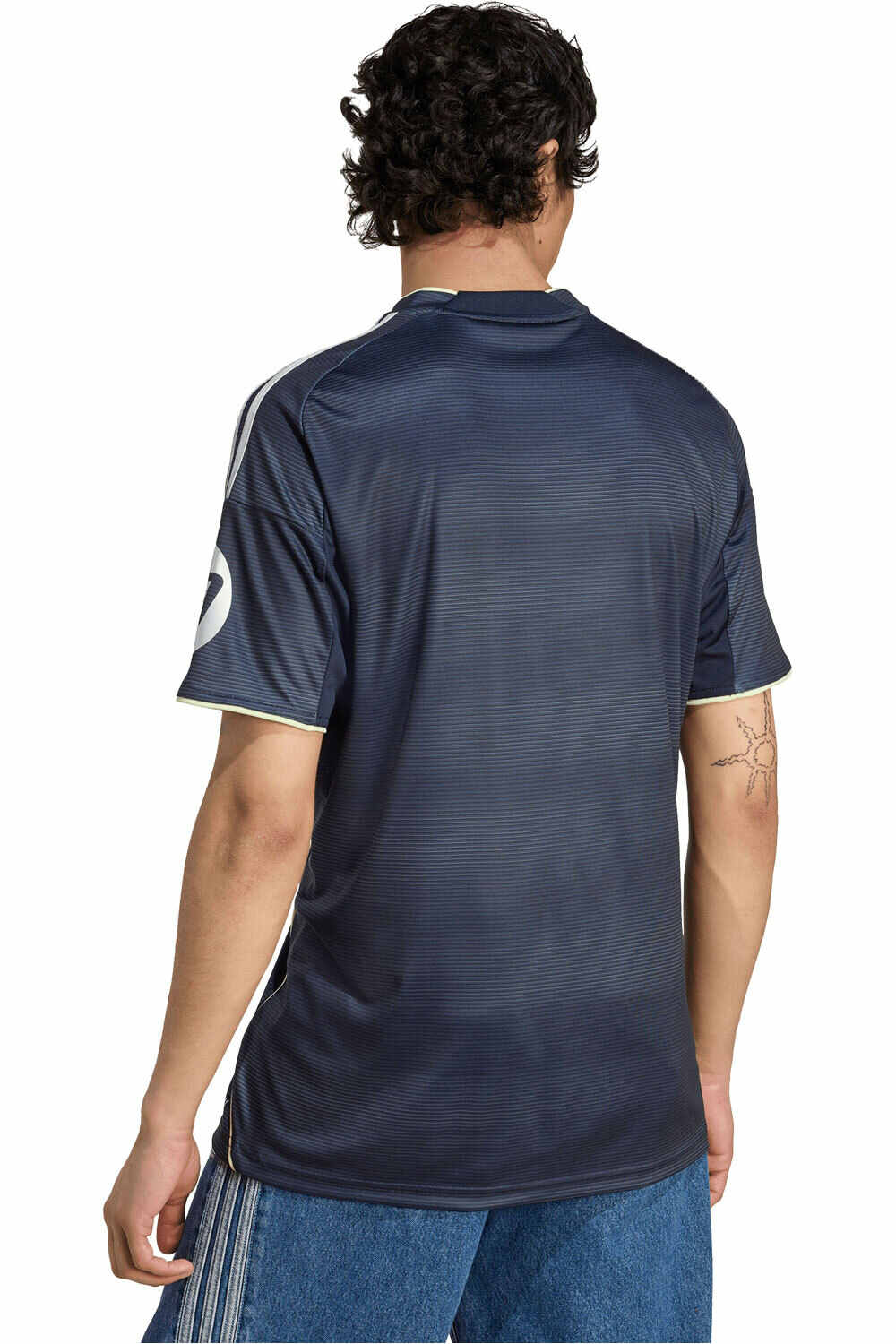 adidas camiseta de fútbol oficiales R.MADRID 26 A JSY MN vista trasera