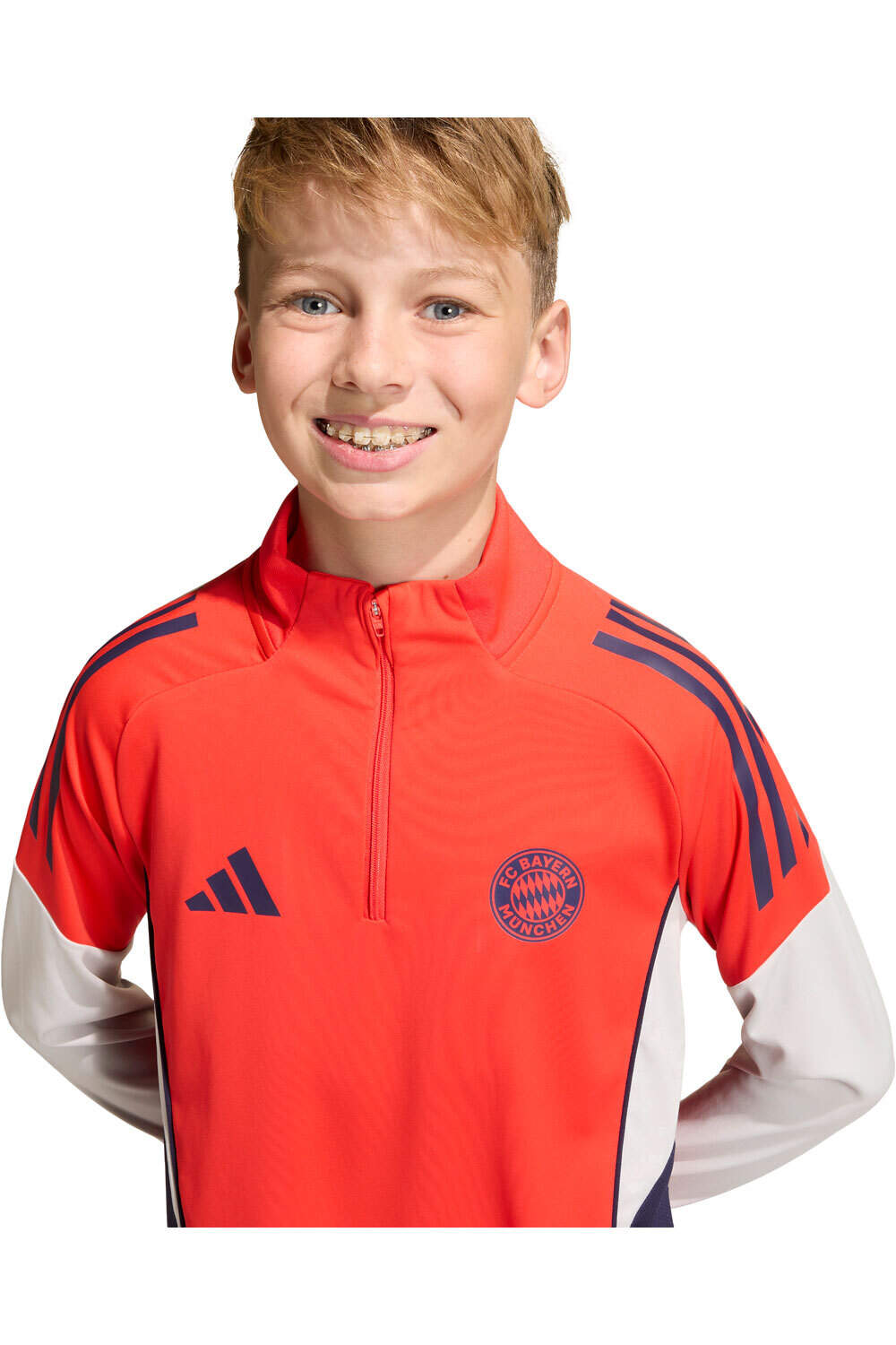 adidas camiseta entrenamiento niño B.MUNICH 26 TR TOP Y vista detalle