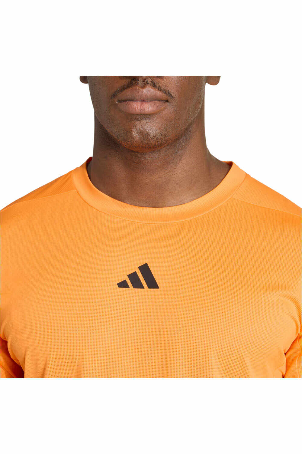 adidas camiseta fitness hombre D4T ESSENTIALS vista detalle