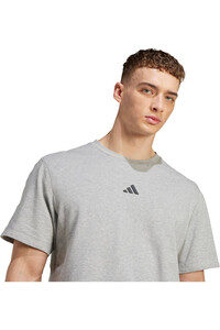 adidas camiseta fitness hombre D4T WORKOUT FRENCH TERRY vista detalle