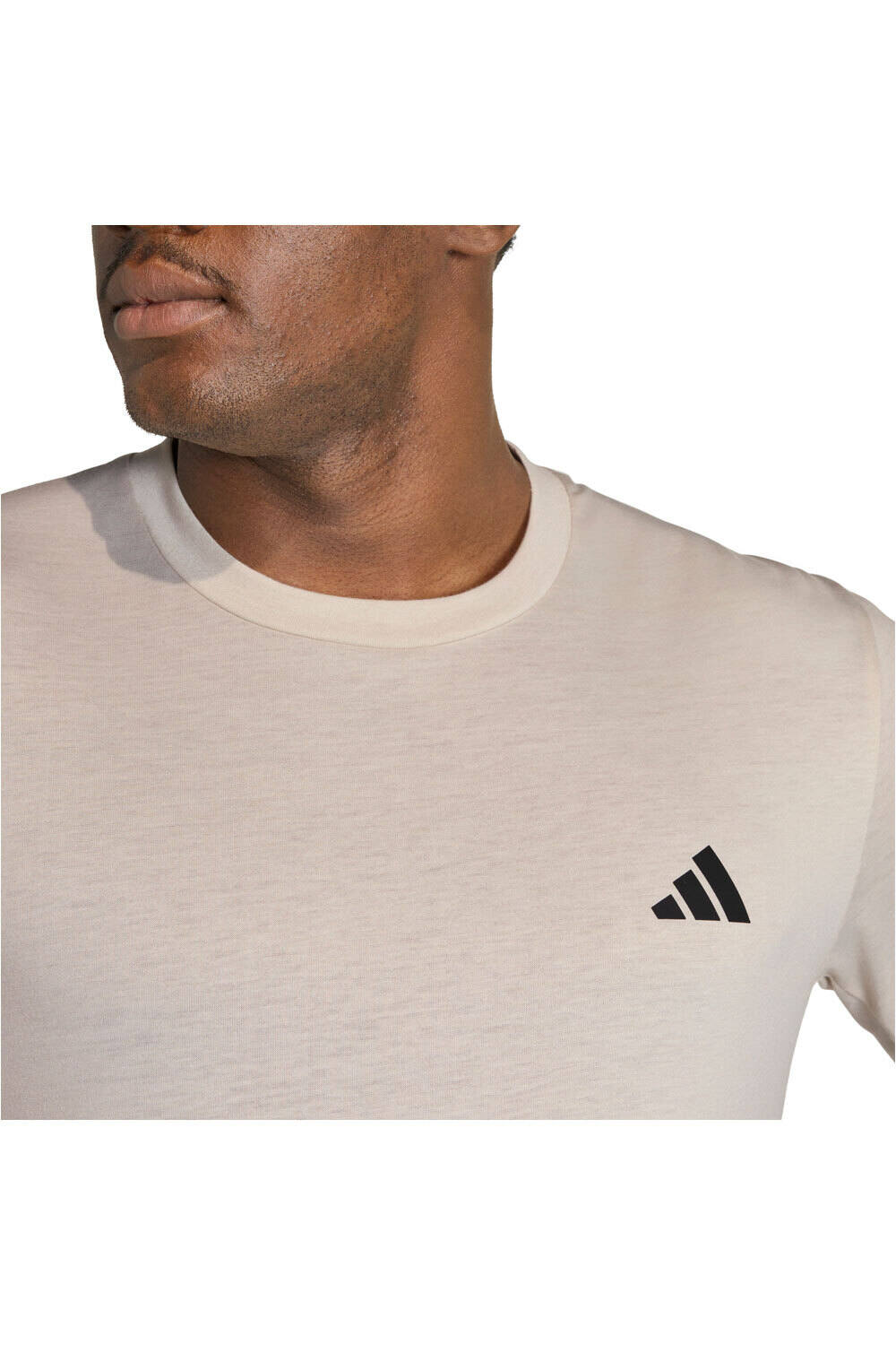 adidas camiseta fitness hombre ENTRENAMIENTO ESSENTIALS FEELREADY vista detalle