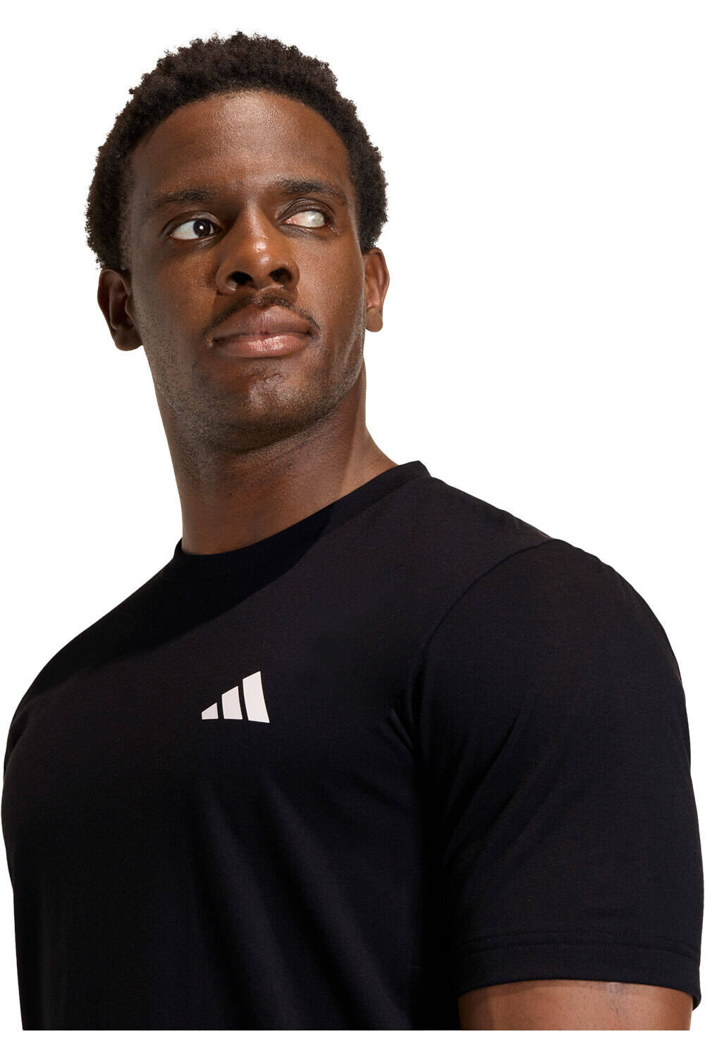 adidas camiseta fitness hombre ENTRENAMIENTO ESSENTIALS FEELREADY vista detalle