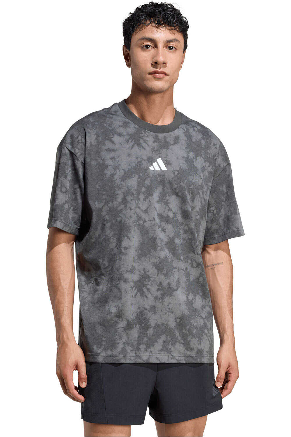 adidas camiseta fitness hombre ESTAMPADA FUN TRAINING vista frontal