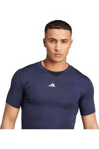 adidas camiseta fitness hombre TECHFIT COMPRESSION TRAINING vista detalle