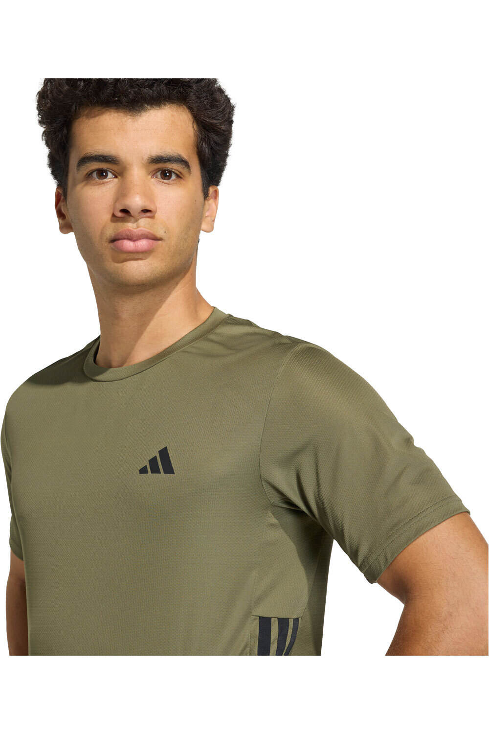 adidas camiseta fitness hombre WORKOUT ESSENTIALS vista detalle