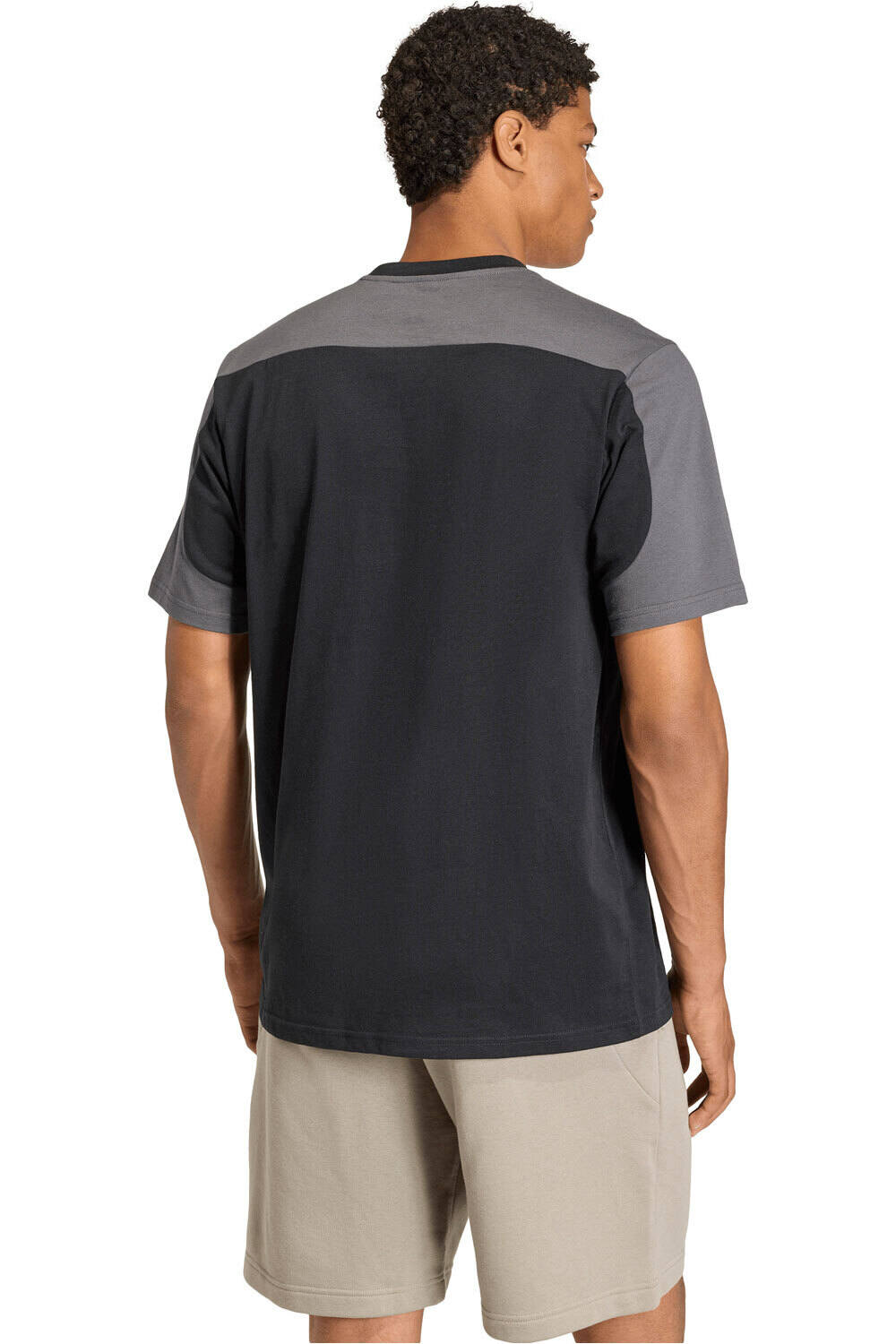 adidas camiseta manga corta hombre COLLEGE vista trasera