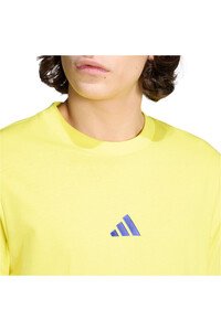 adidas camiseta manga corta hombre ESSENTIALS vista detalle