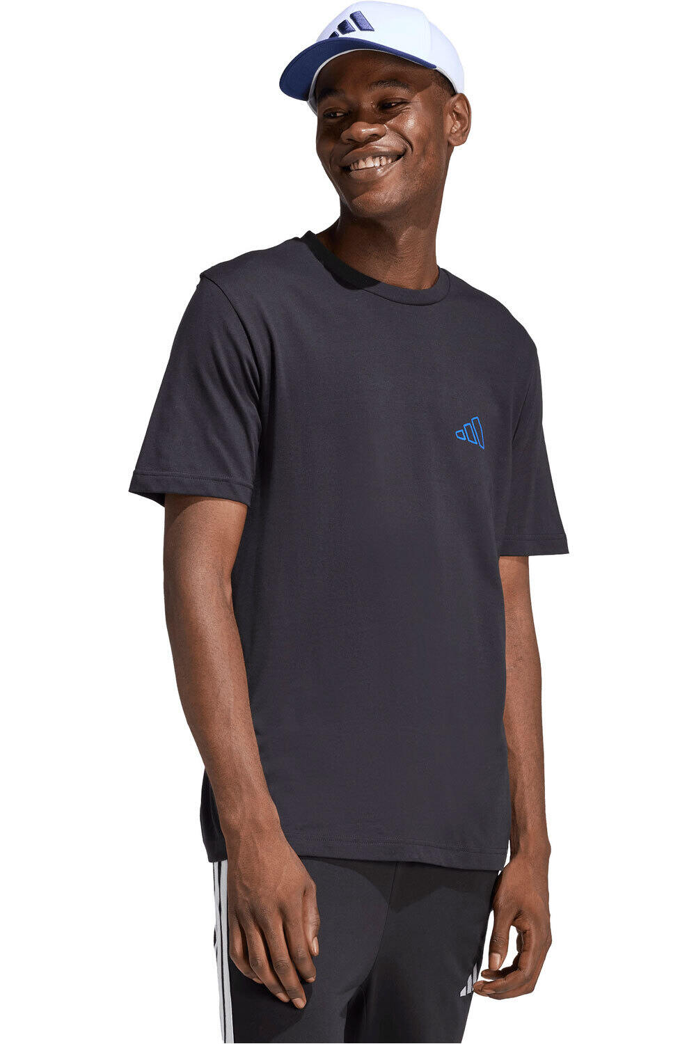 adidas camiseta manga corta hombre ESTAMPADA TRIPLE STRIPE VIBE vista frontal