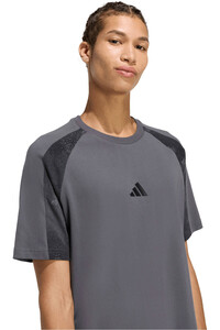 adidas camiseta manga corta hombre ESTAMPADO DE CAMUFLAJE vista detalle