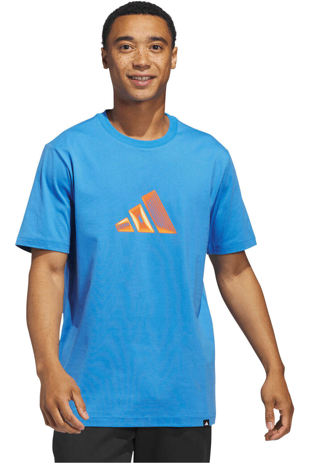 adidas camiseta manga corta hombre GRFICO DE 3 BARRAS vista frontal