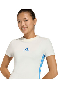 adidas camiseta manga corta mujer ESSENTIALS 03