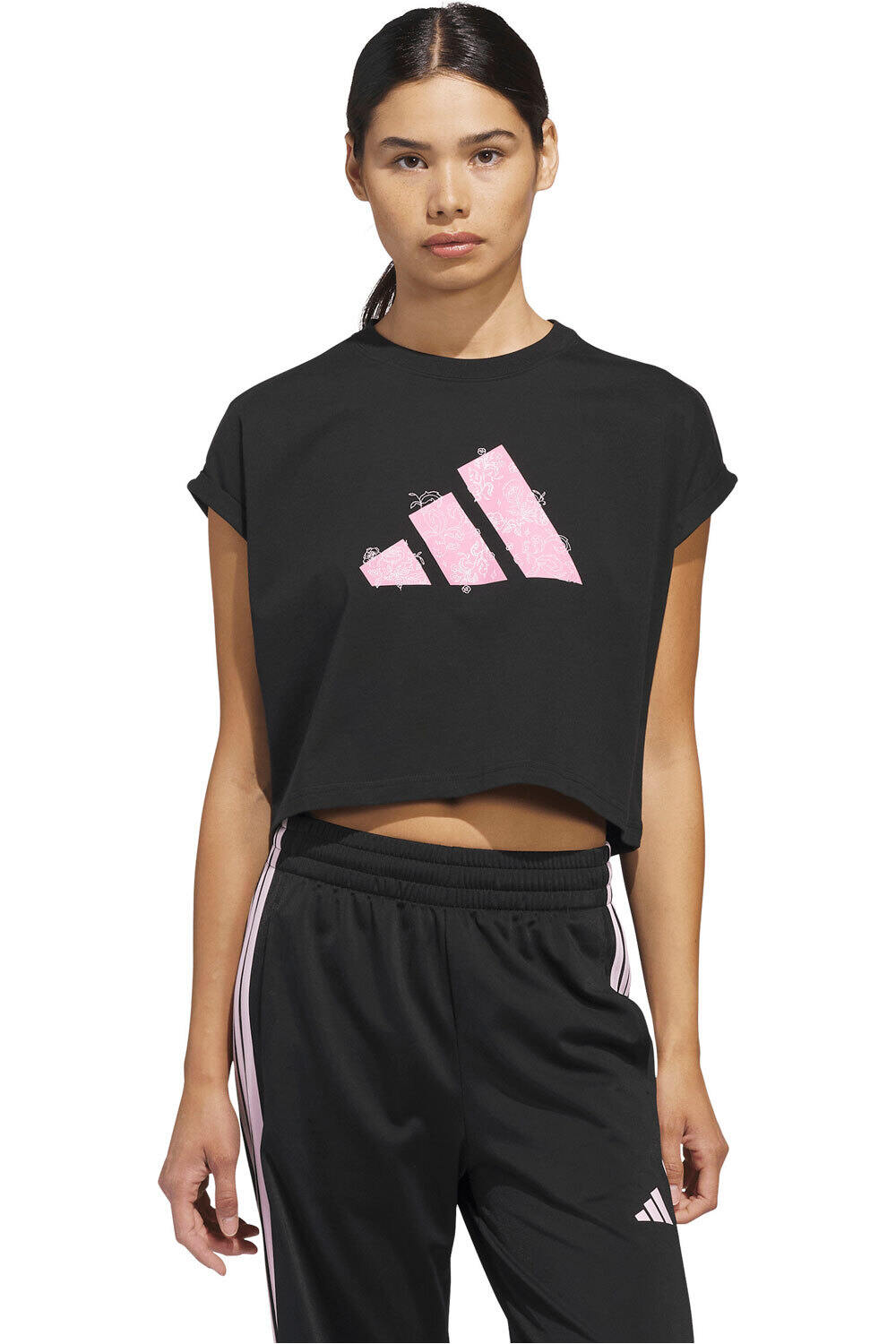 adidas camiseta manga corta mujer LOGOTIPO GRANDE WESTERN FLORALS vista frontal