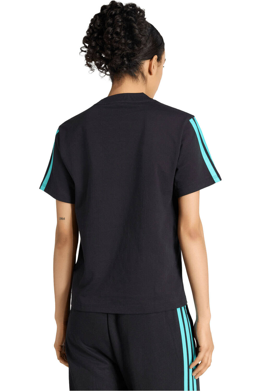adidas camiseta manga corta mujer MERCEDES-AMG PETRONAS FORMULA 1 TEAM DNA vista trasera