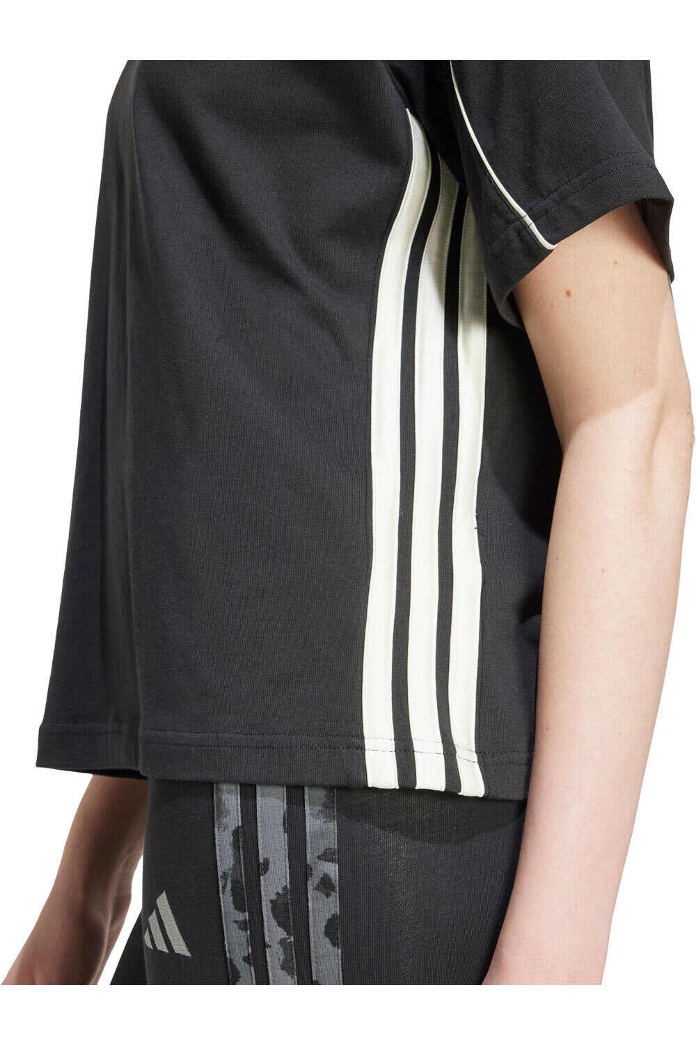 adidas camiseta manga corta mujer STADIUM 3 STRIPES 04