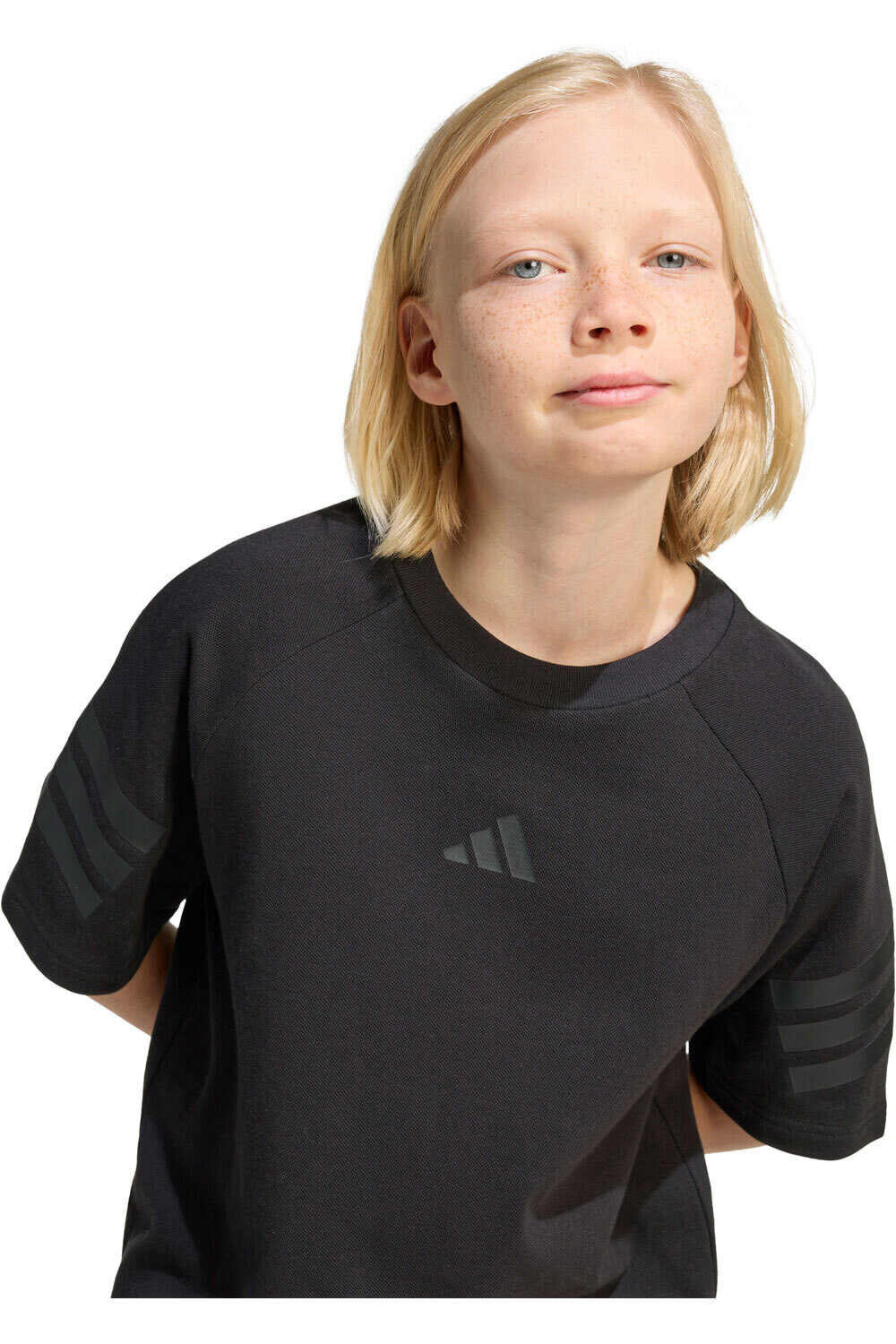 adidas camiseta manga corta niña FUTURE ICONS 3 STRIPES vista detalle