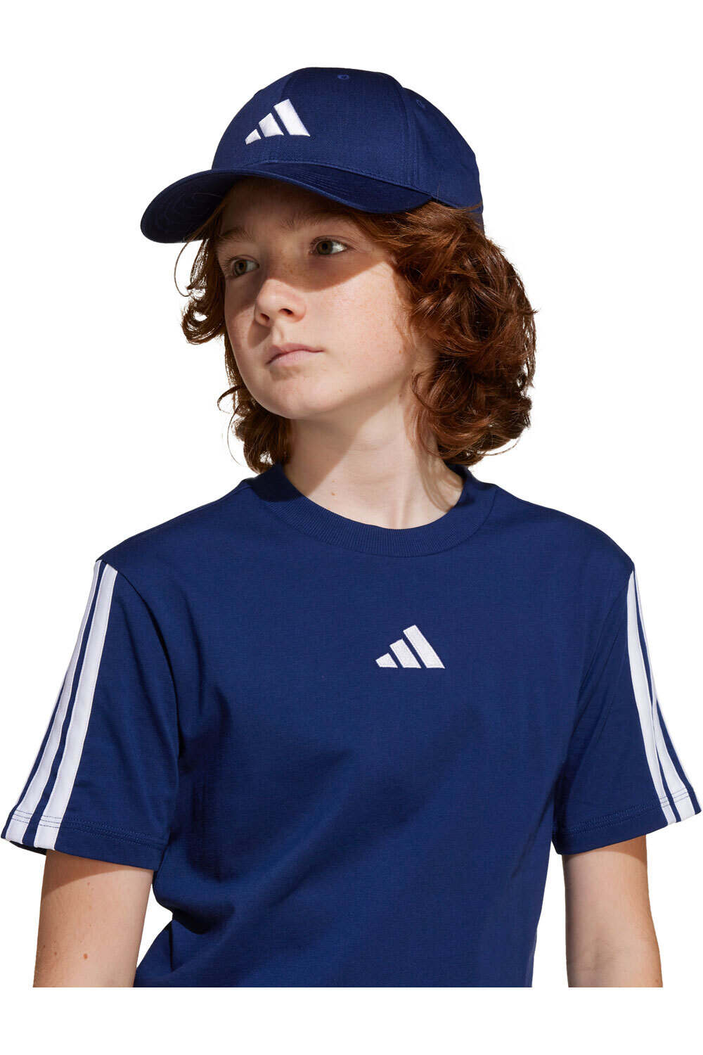 adidas camiseta manga corta niño ESSENTIALS vista detalle
